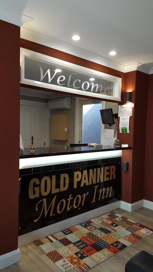 Bathurst Gold Panner Buitenkant foto